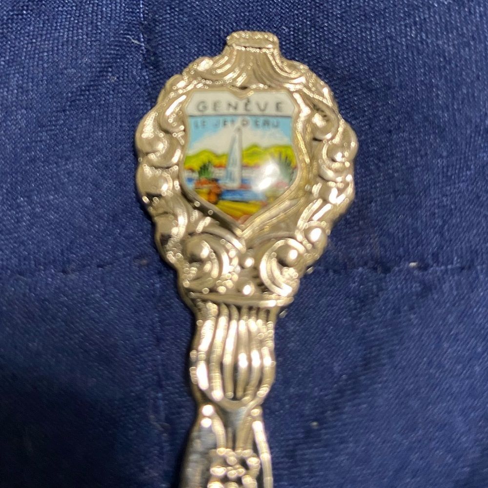 Vintage Geneve Souvenir Collector Spoon